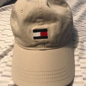 Tommy Hilfiger Hat