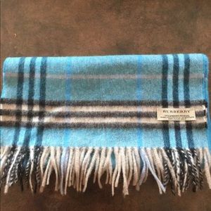 Authentic Burberry Scarf! New! cashmere/ wool Authentic Burberry Scarf! New! cashmere/ wool