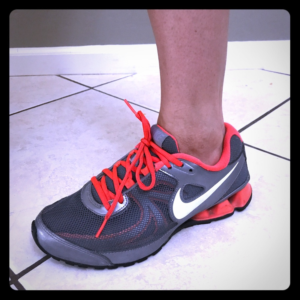 Nike reax run 7