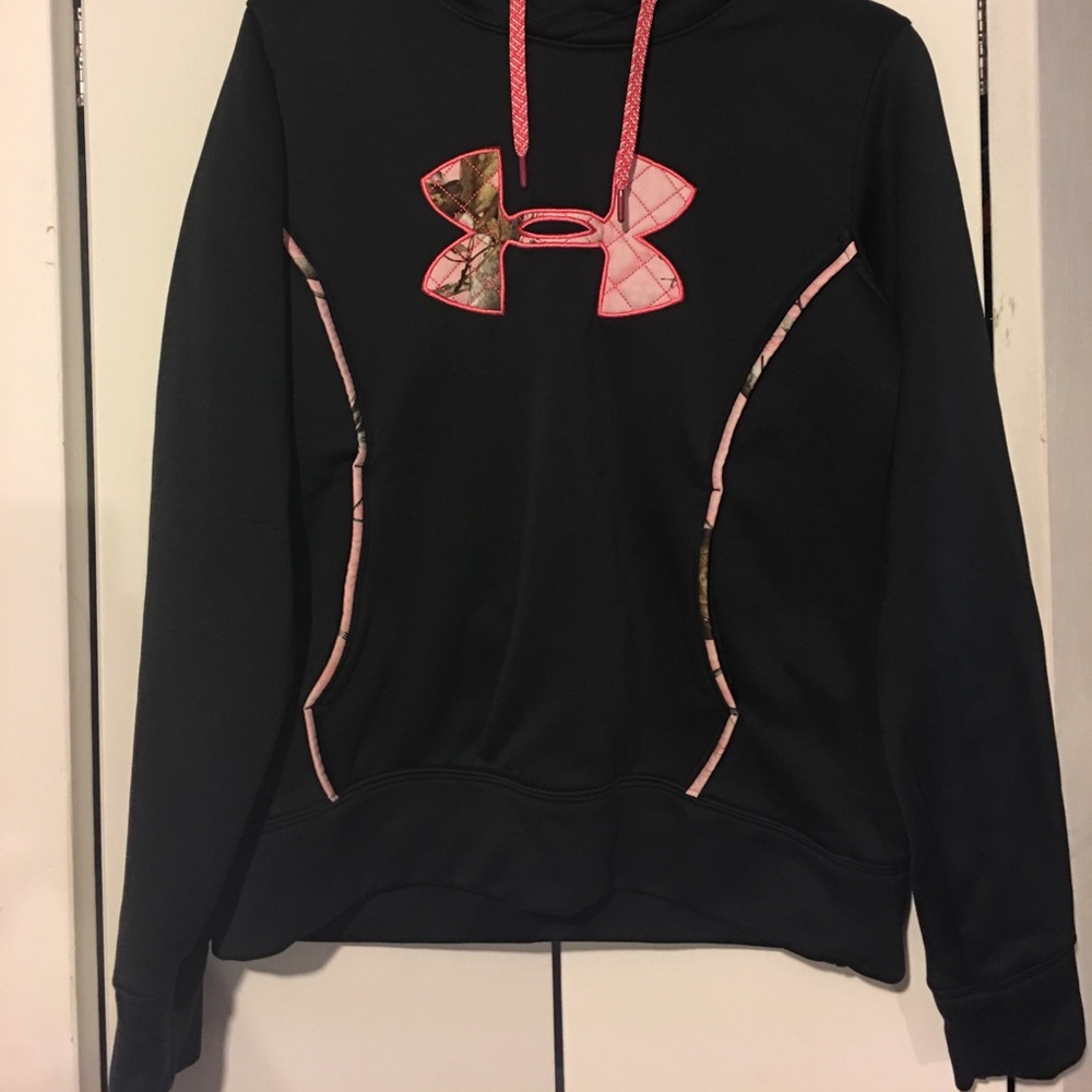 UNDER ARMOUR Black & Pink camo