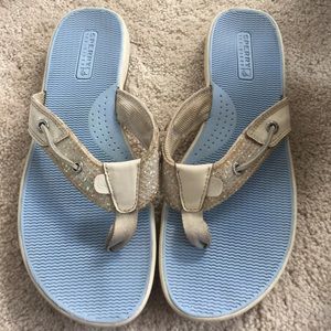 Sperry sequined flops✨