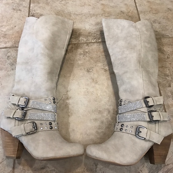 Not Rated Shoes - 🇺🇸Sale Worn once beautiful sparkly boots size8.5