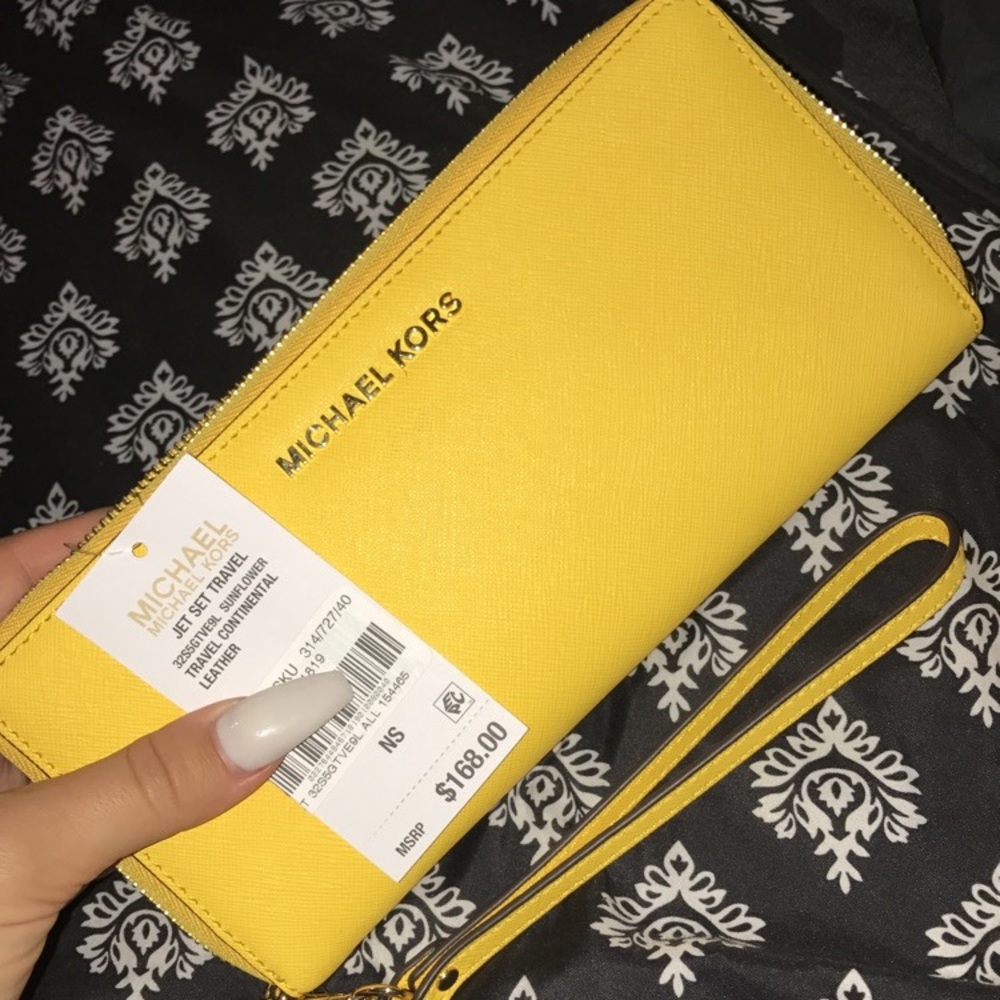 Michael Kors Wallet