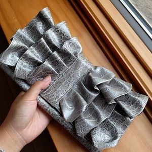 Giannini faux vegan leather snake skin clutch Giannini faux vegan leather snake skin clutch