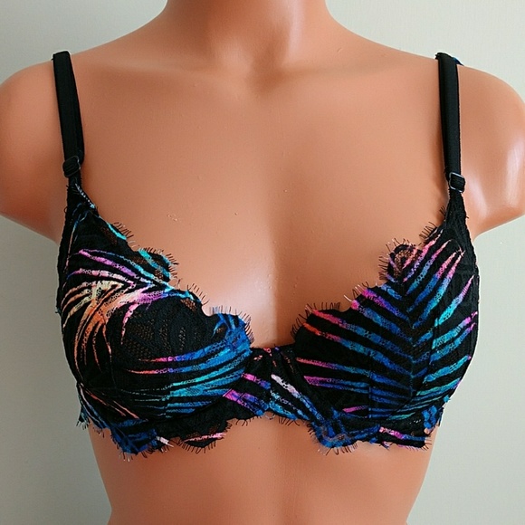 PINK Victoria's Secret Other - 34B PINK VICTORIA'S SECRET UNLINED BRA .nwt