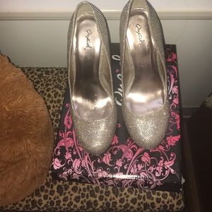 Charlotte Russe Qupid heels 👠🔥sparkly