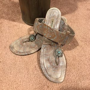 Manolo blahnik paisley blue brown BoHo thong heels Manolo blahnik paisley blue brown BoHo thong heels