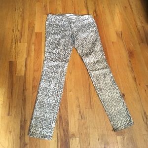 Almost Famous Gold Leopard Lurex Jean Cut sz7 Almost Famous Gold Leopard Lurex Jean Cut sz7