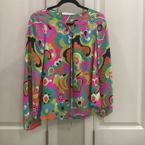 Awesome fun top!  Alice & Trixie, small