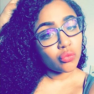 Meet your Posher, Sunasza