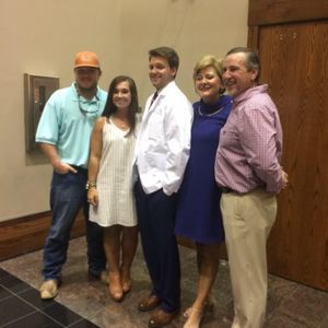 Meet your Posher, Loretta