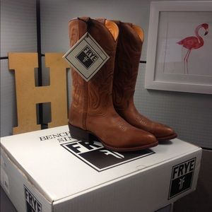 Frye Bruce Pull-On Never Worn, In Box SZ6.5