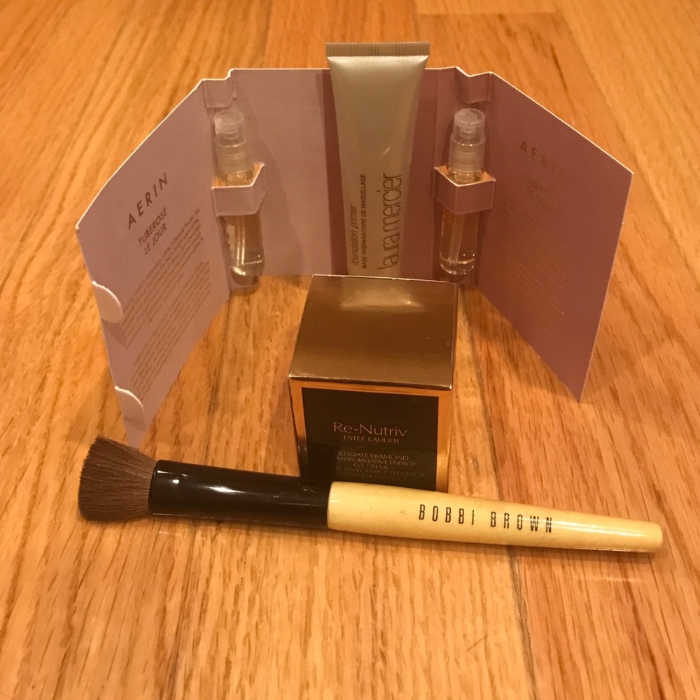 Bobbi brown brush bundle 💋never been used