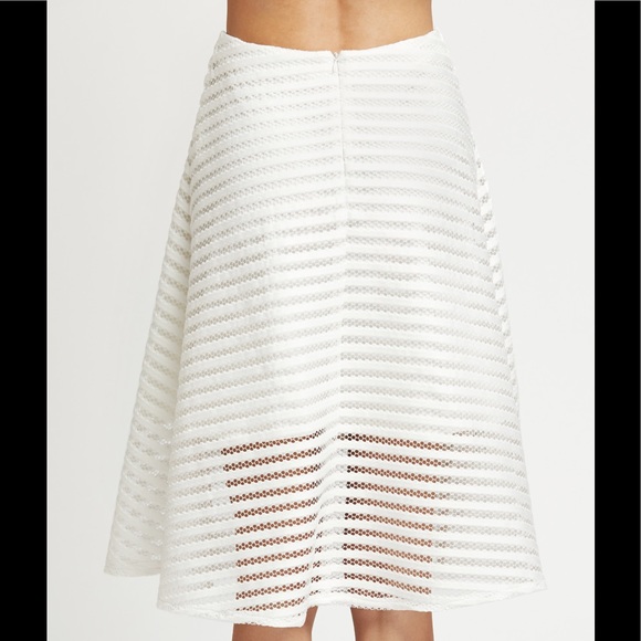 HP🏆Flower embroidered mesh overlay skirt - Picture 3 of 5