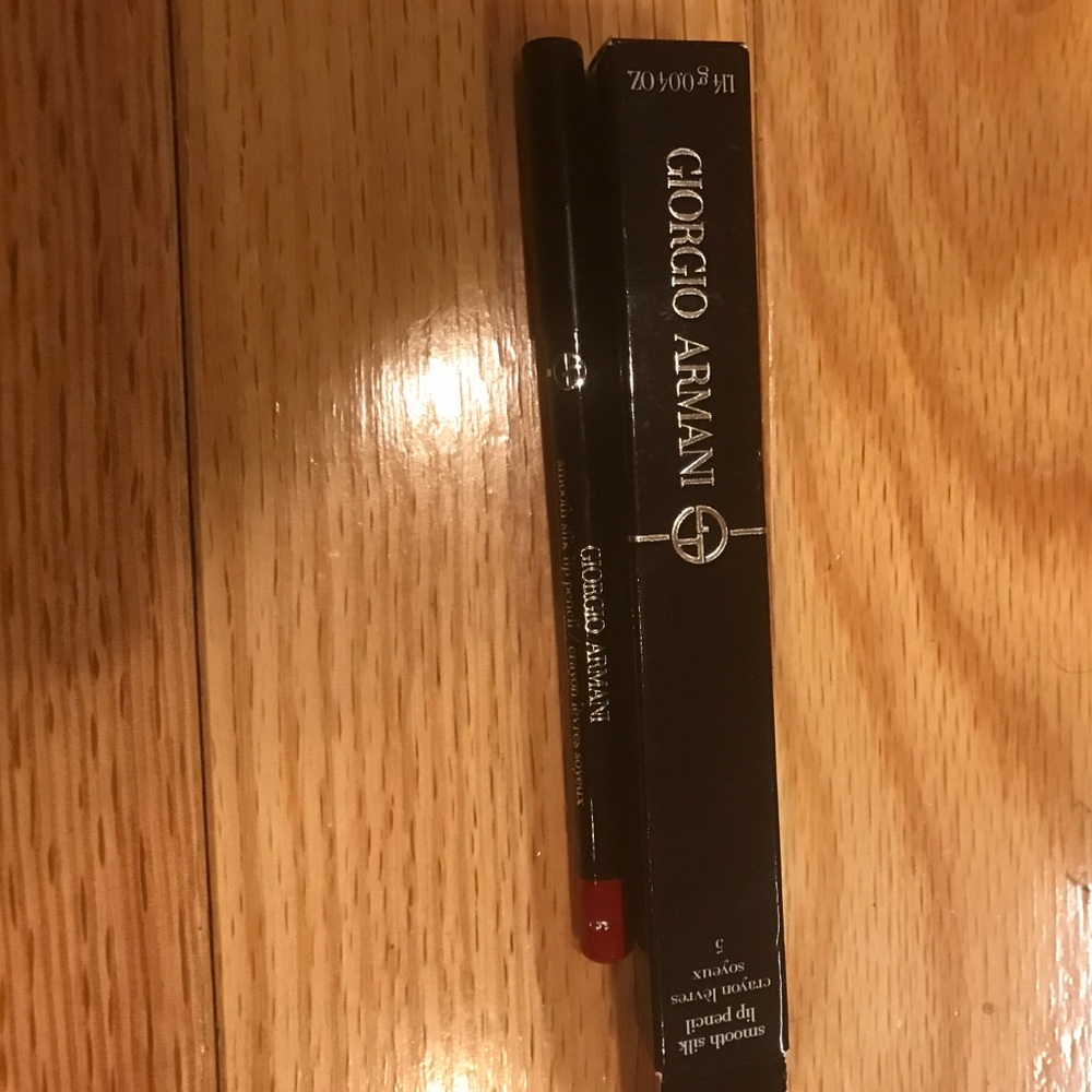 Giorgio Armani never been used red lip liner