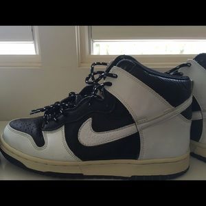 Nike size 9 men's high tops