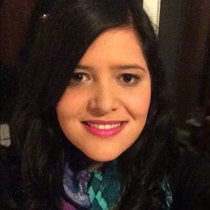 Meet your Posher, Carla