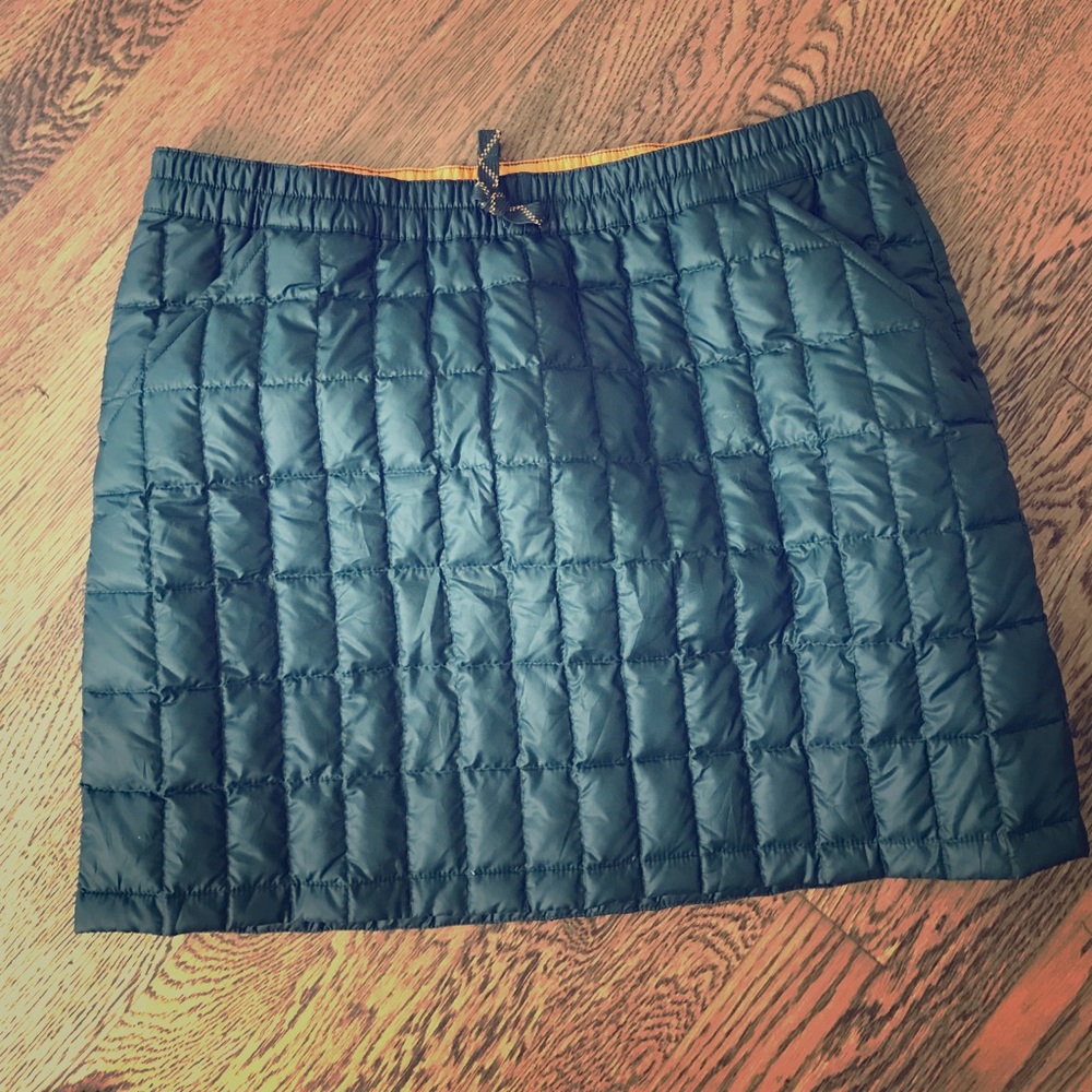 Patagonia recycled puffy skirt