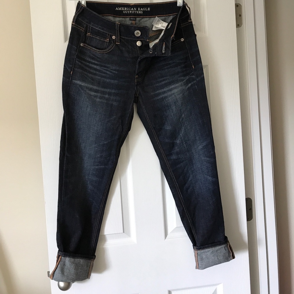 American Eagle Stretch Tomgirl size 4