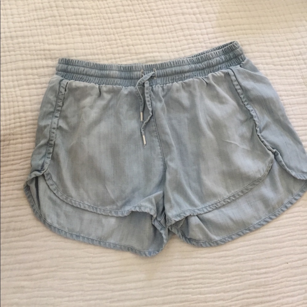 Adjustable waist Jean shorts