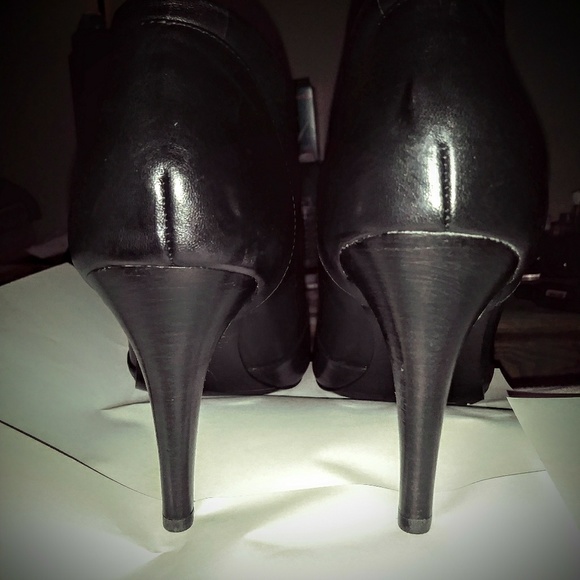 (Cole Haan) Nine West Heel Boots - Picture 3 of 5