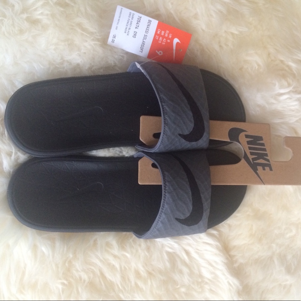 Nike Men's Benassi Solarsoft Slide/sandal NWT SZ 9