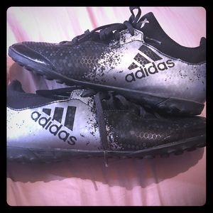 Men’s indoor soccer shoes
