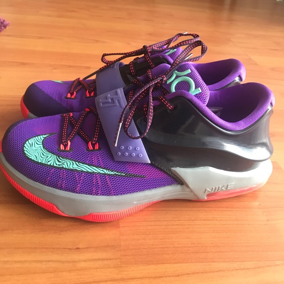 Kevin Durant Nike - Picture 2 of 2