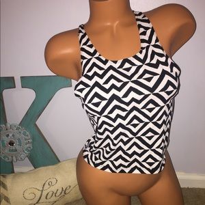 Pink Victoria's Secret crop top print large Pink Victoria's Secret crop top print large