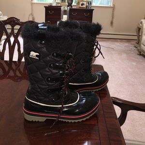 Women's Sorel snow boots