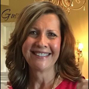 Meet your Posher, Carol