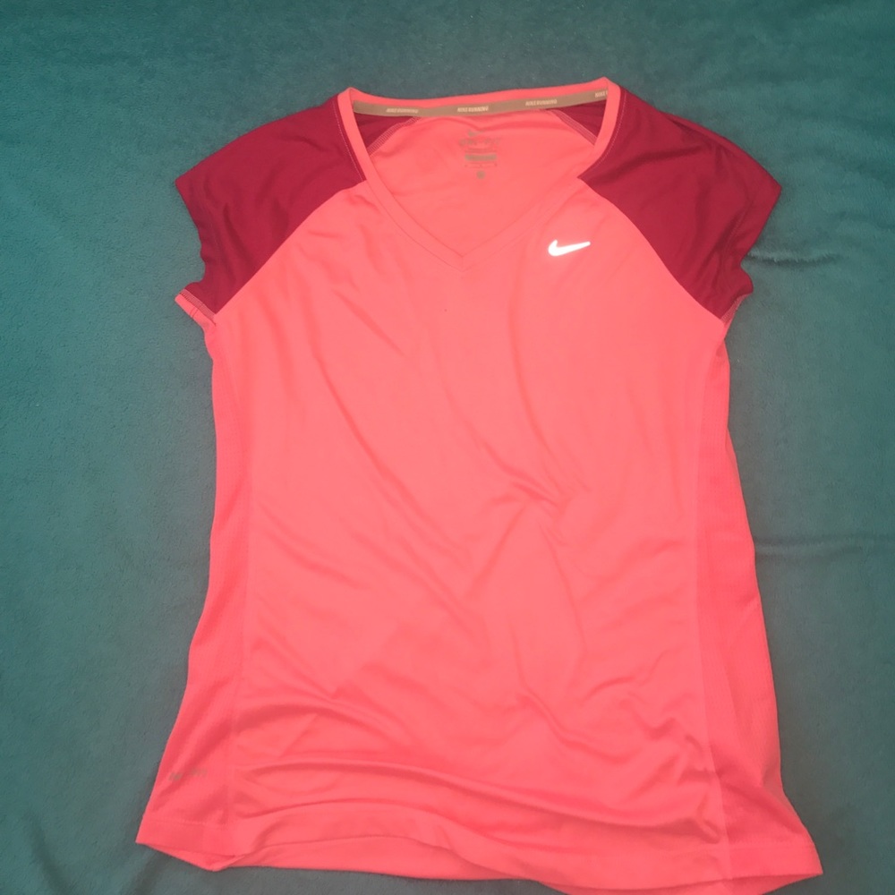Nike ✔️ Dri-Fit running shirt ⛹🏽‍♀️