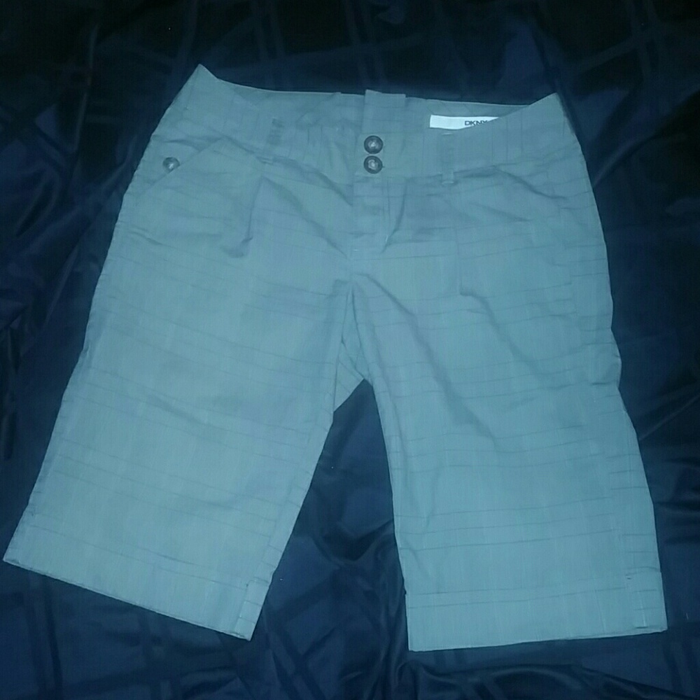 DKNY SHORTS