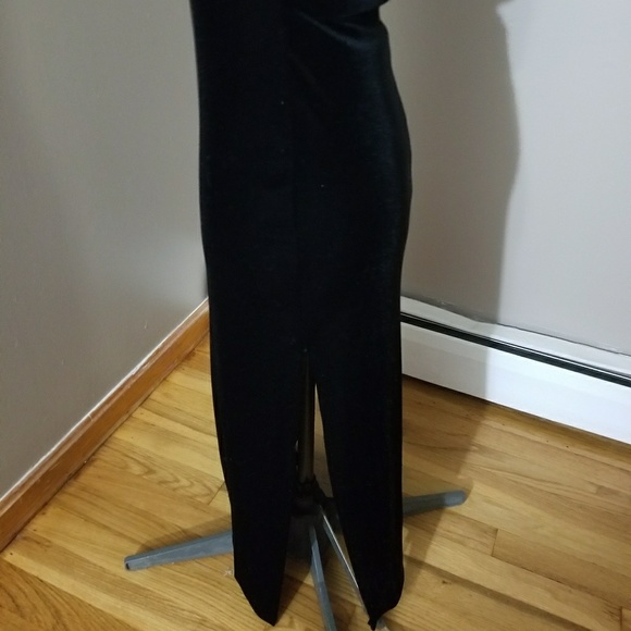 Form fitted black crushed velvet gown, side slits - Picture 6 of 6