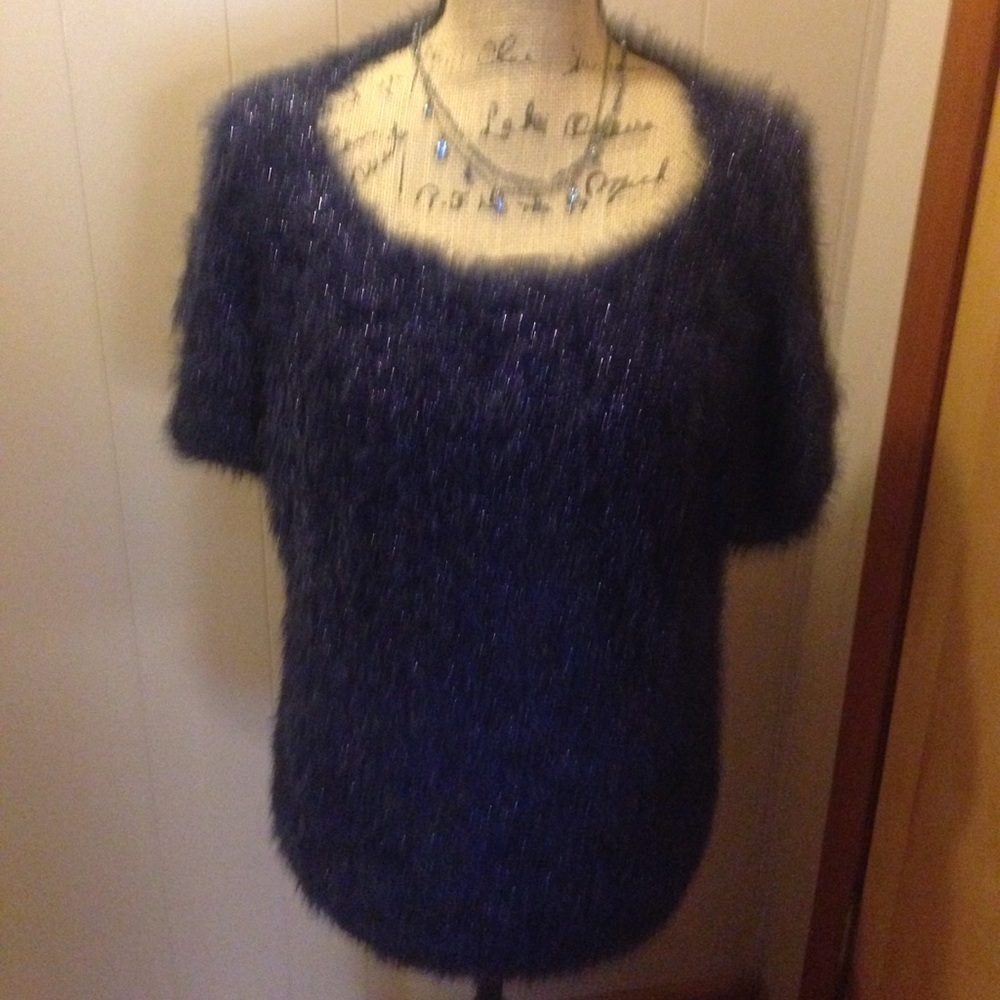 Woman's navy blue sweater J Lo perfect conditions