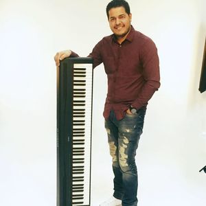 Meet your Posher, Manuel