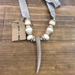 Twine & Twig Naturally Shed Single Tip Necklace