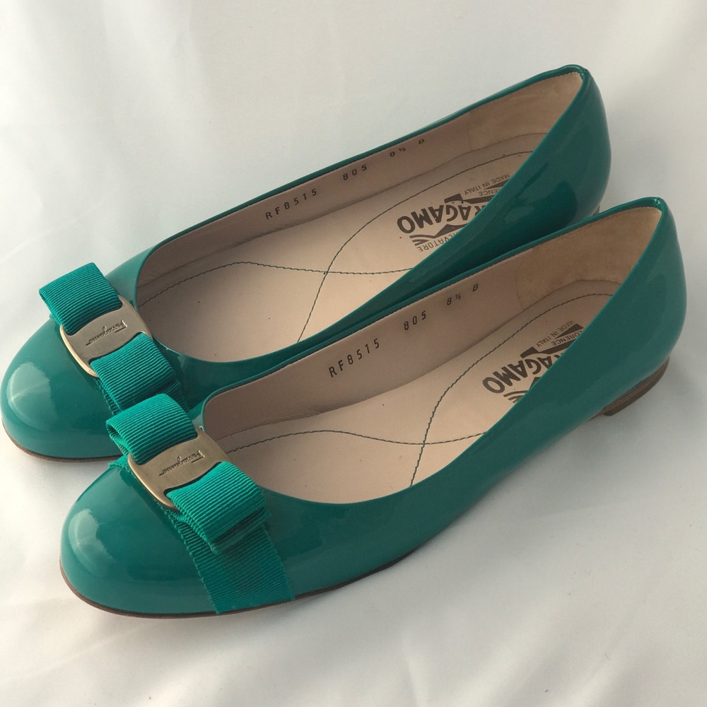 FERRAGAMO Emerald Green Ballet Flats
