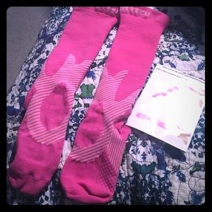 Blitzu pink compression socks