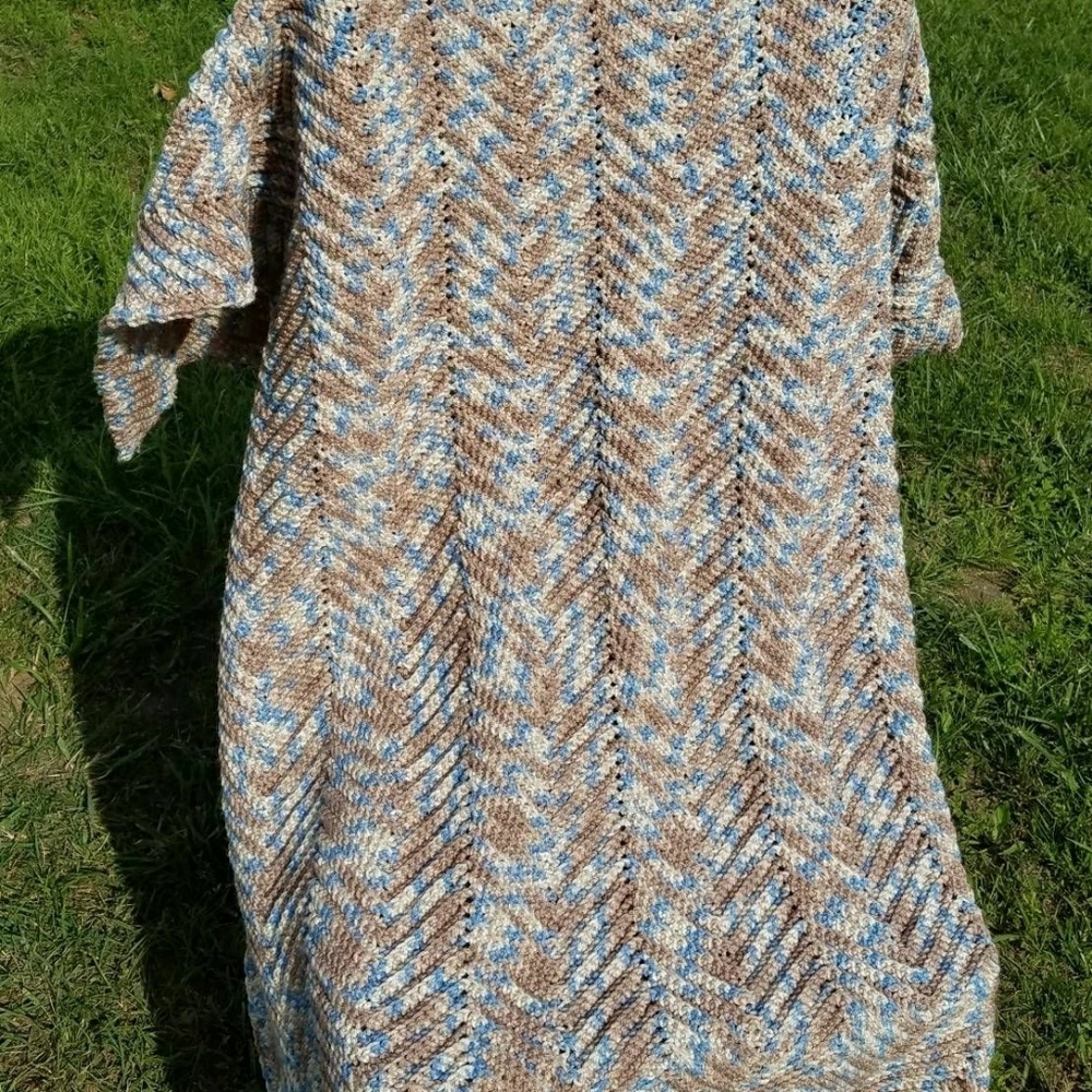 Handmade Ripple Chevron Stitch Afghan Throw