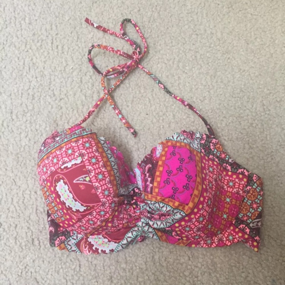 Victoria’s secret bikini top