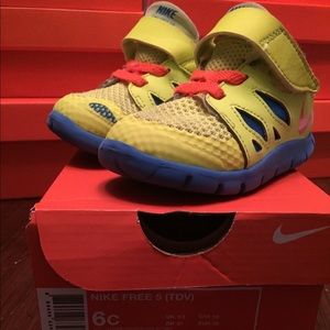 Nike toddler shoes