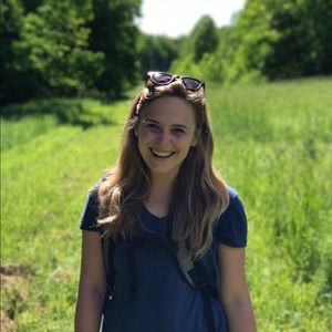 Meet your Posher, Julia