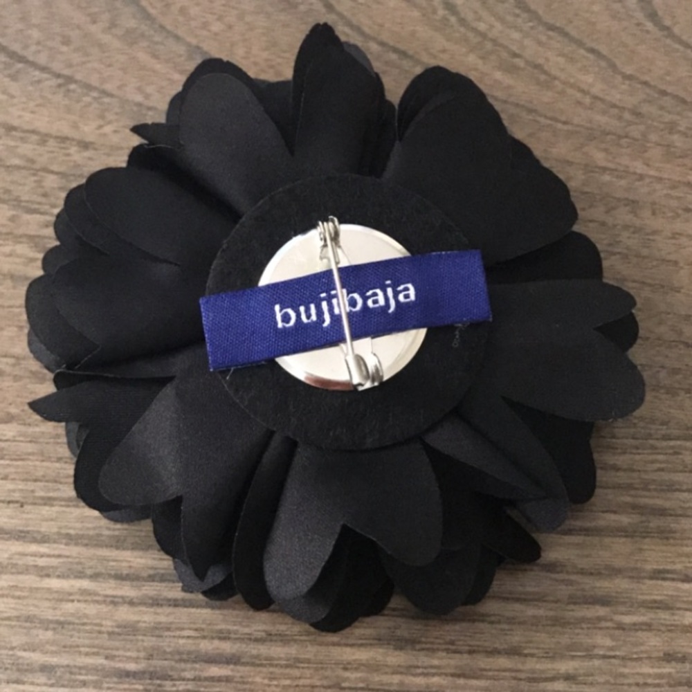 Coco Flower Pin - Picture 2 of 3