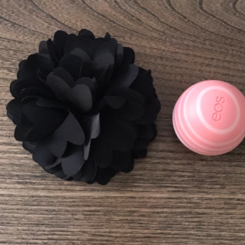 Coco Flower Pin - Picture 3 of 3