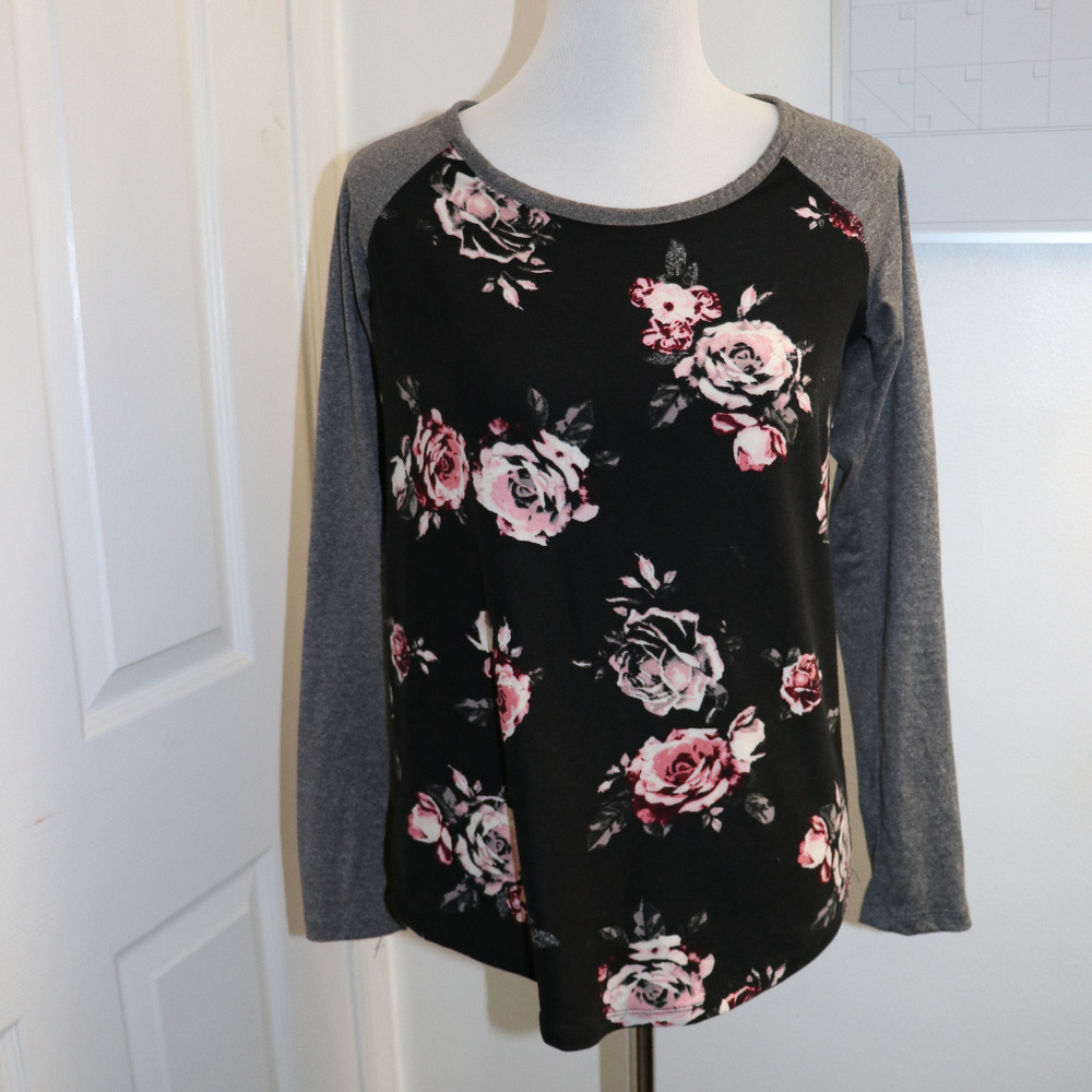 Floral two toned top