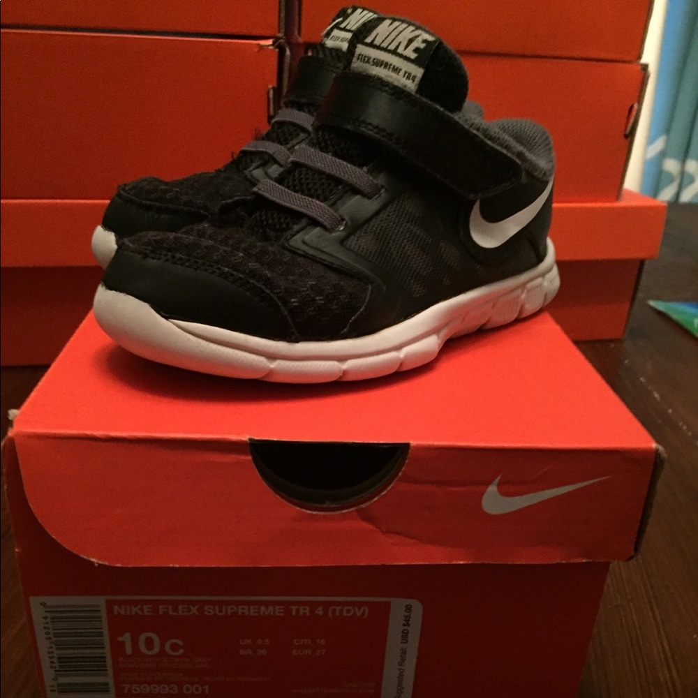 Nike toddler shoes