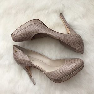 CALVIN KLEIN Karence Snakeskin Cocoon Heels Sz 8.5 CALVIN KLEIN Karence Snakeskin Cocoon Heels Sz 8.5