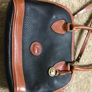Vintage Dooney & Bourke crossbody/handbag