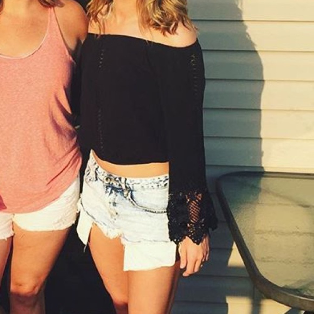 Black long sleeve off the shoulder crop